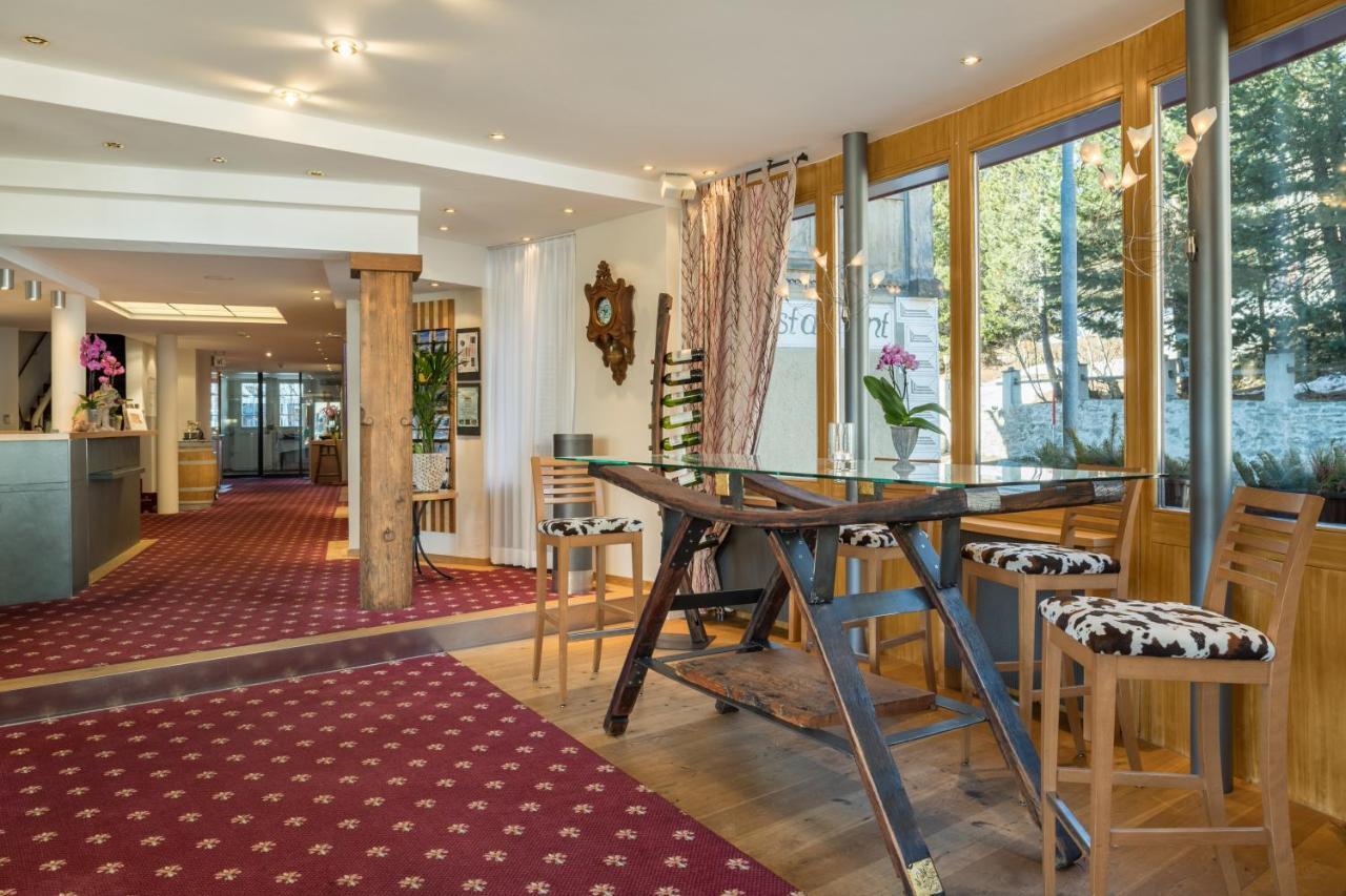 Schweizerhaus Swiss Quality Hotel Maloja Bagian luar foto
