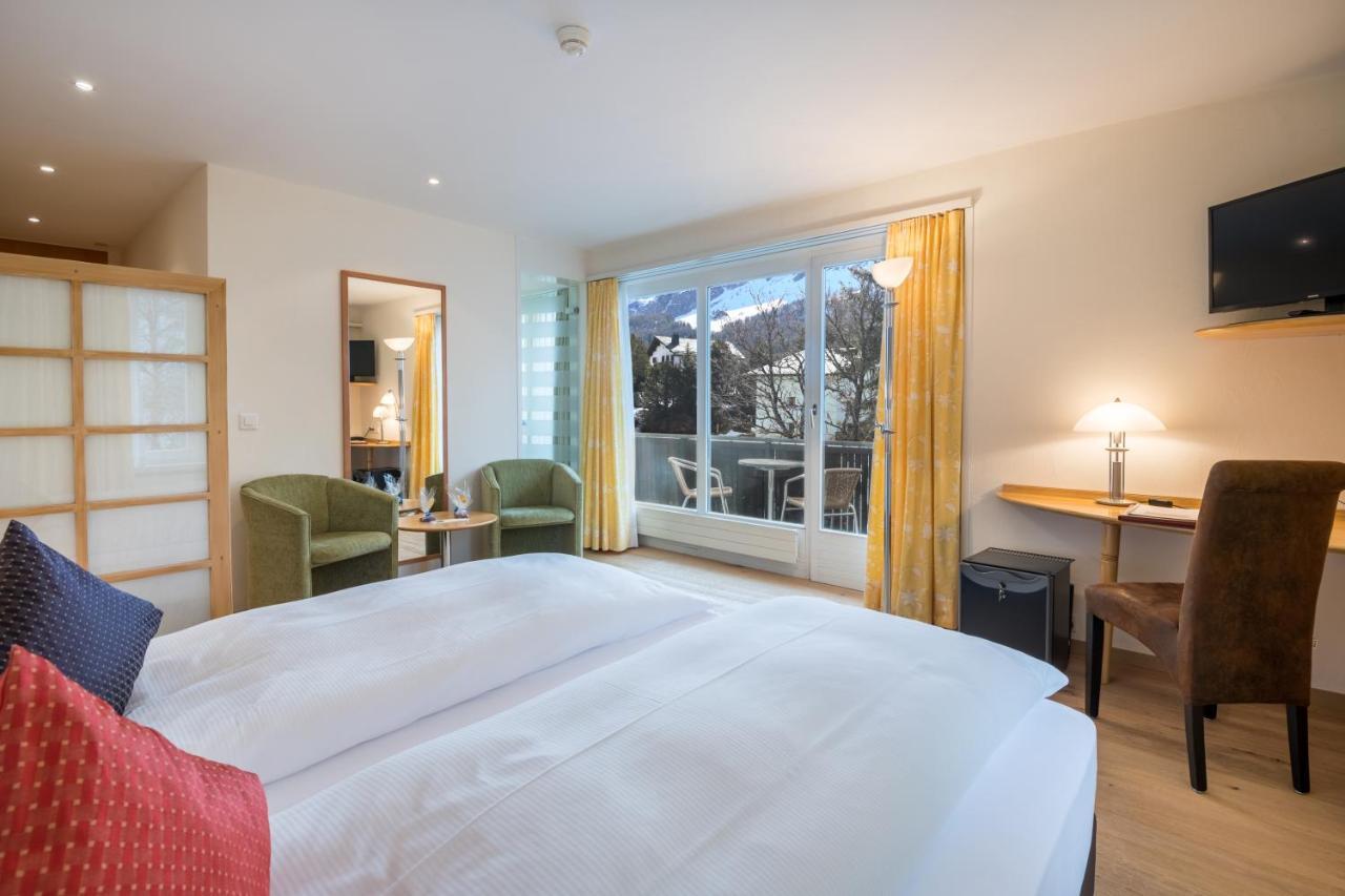 Schweizerhaus Swiss Quality Hotel Maloja Bagian luar foto