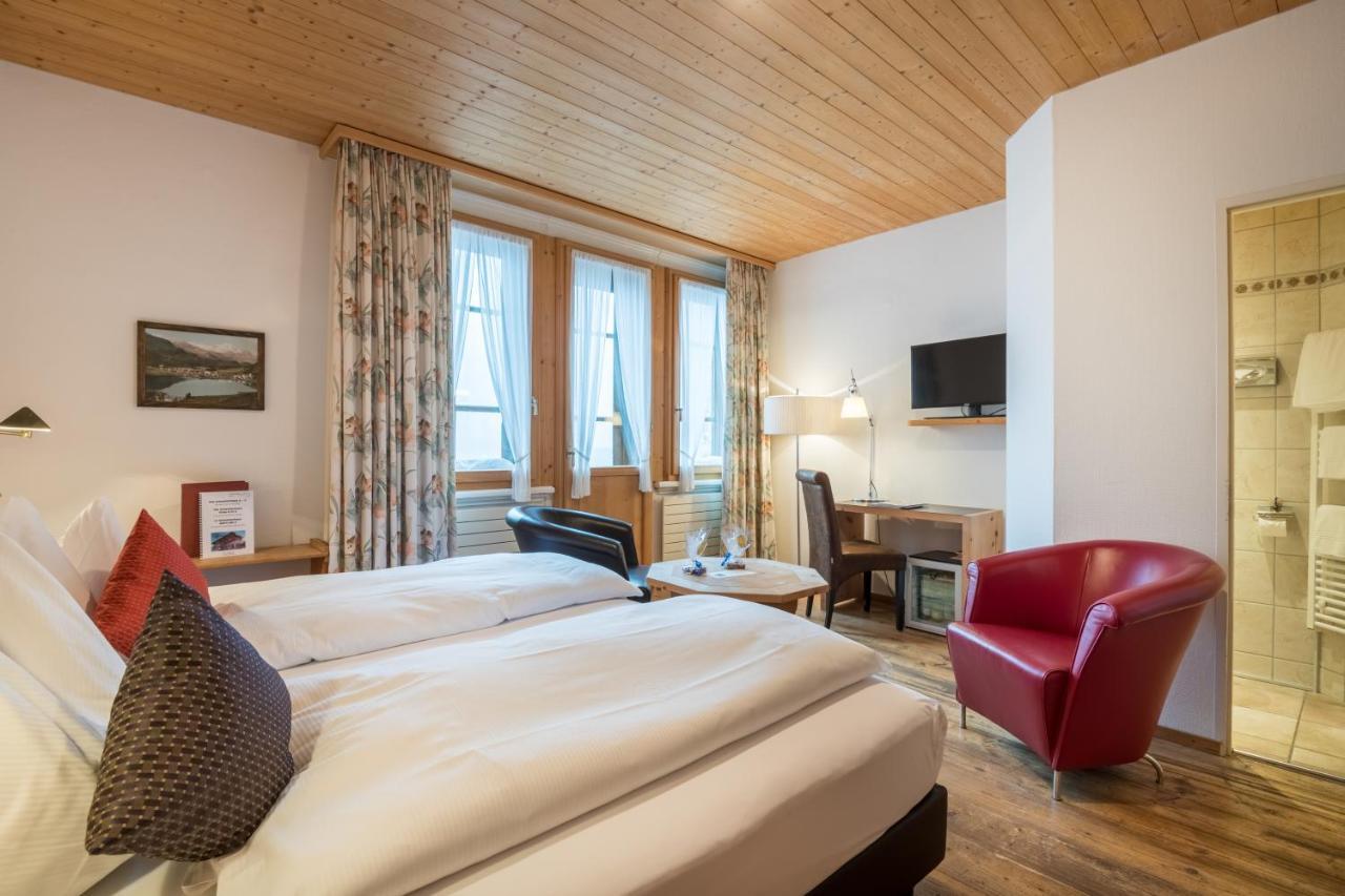 Schweizerhaus Swiss Quality Hotel Maloja Bagian luar foto