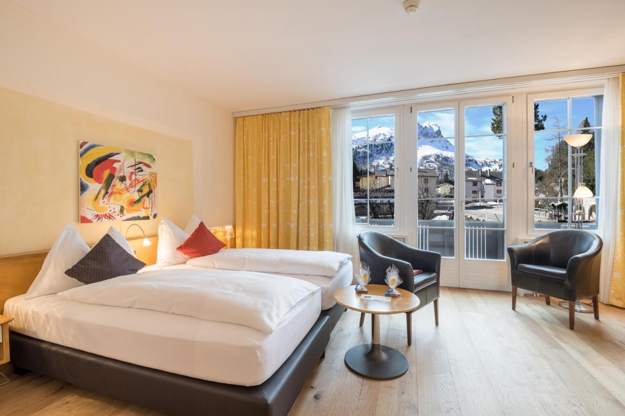 Schweizerhaus Swiss Quality Hotel Maloja Bagian luar foto