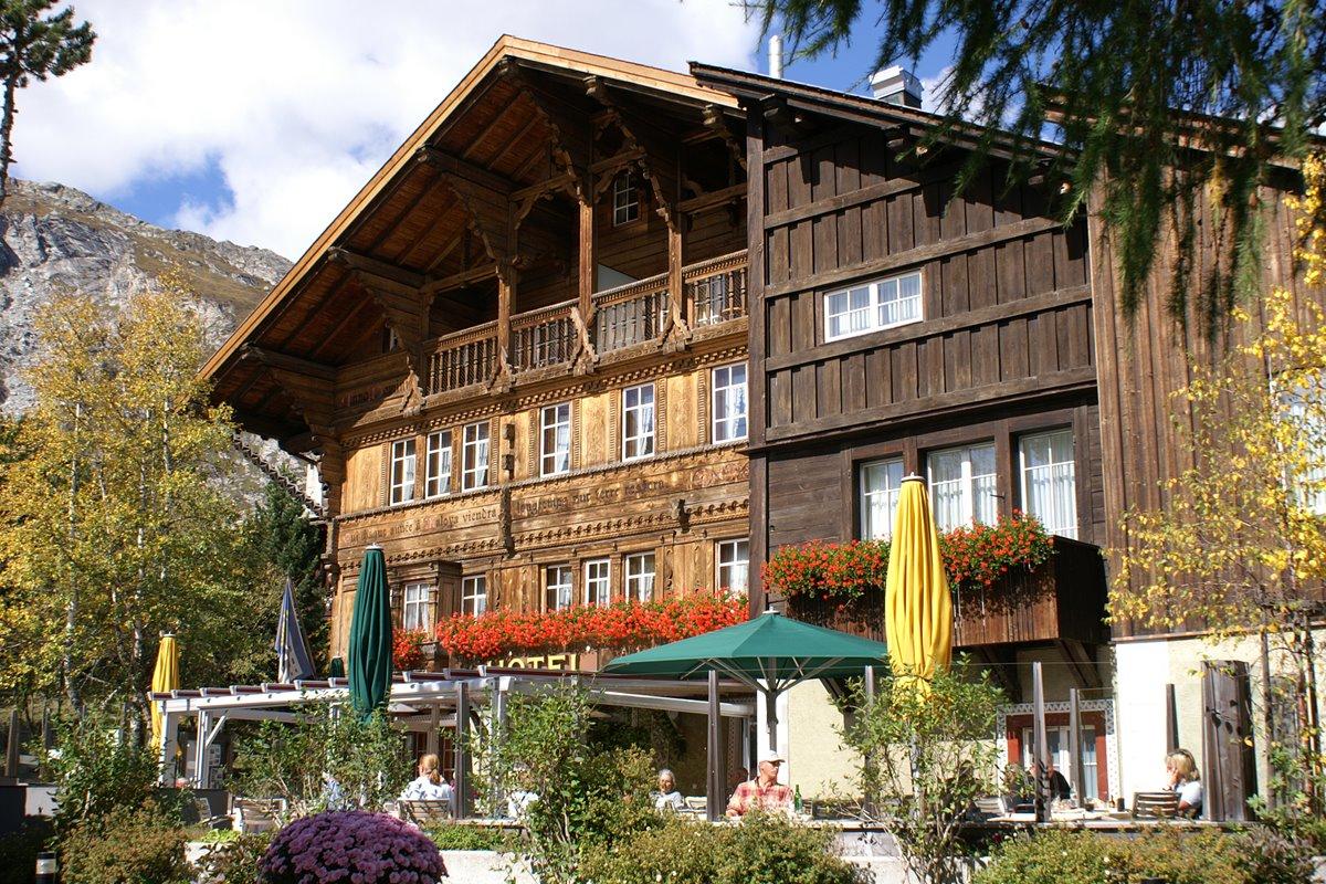 Schweizerhaus Swiss Quality Hotel Maloja Bagian luar foto