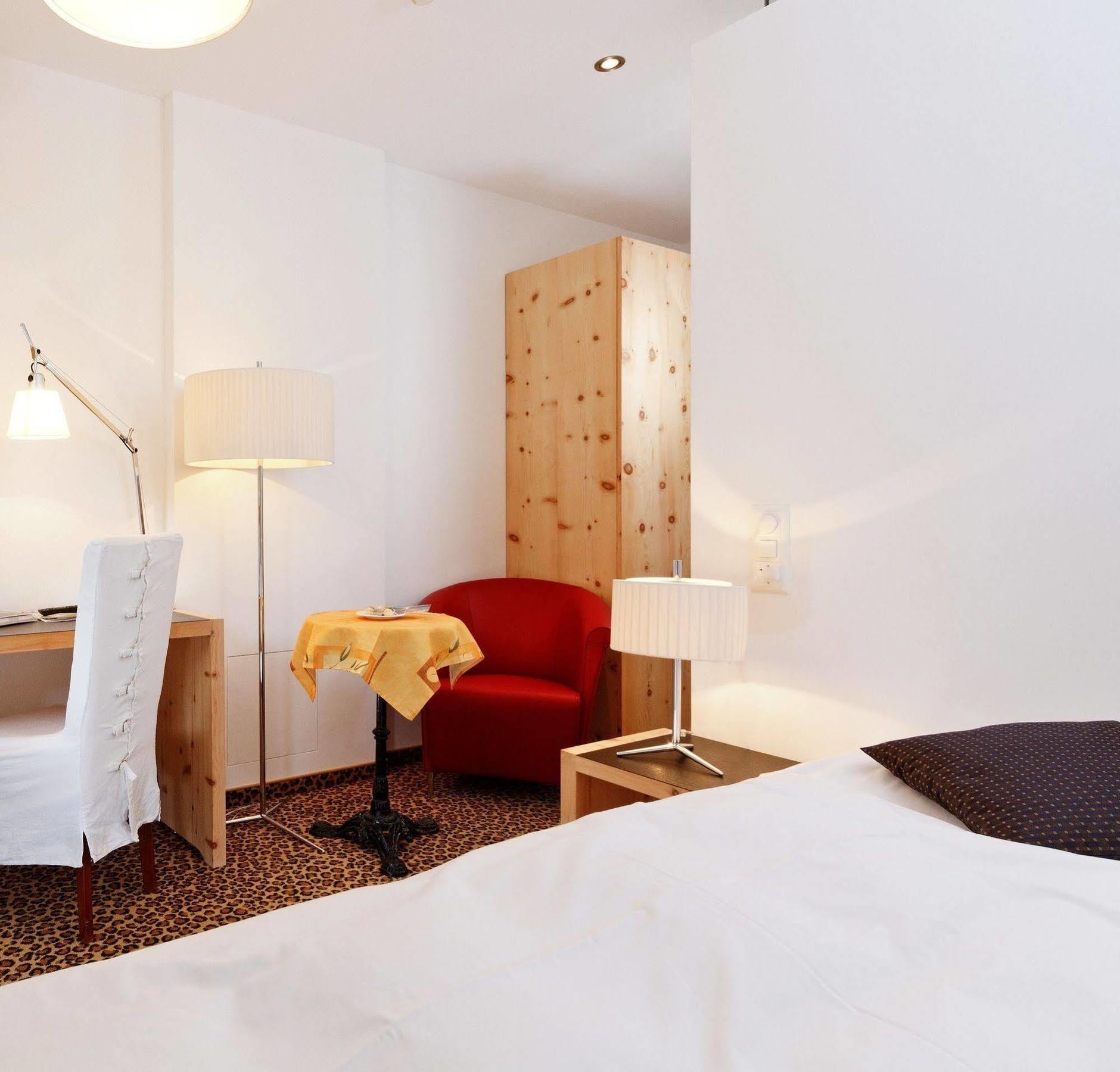 Schweizerhaus Swiss Quality Hotel Maloja Bagian luar foto