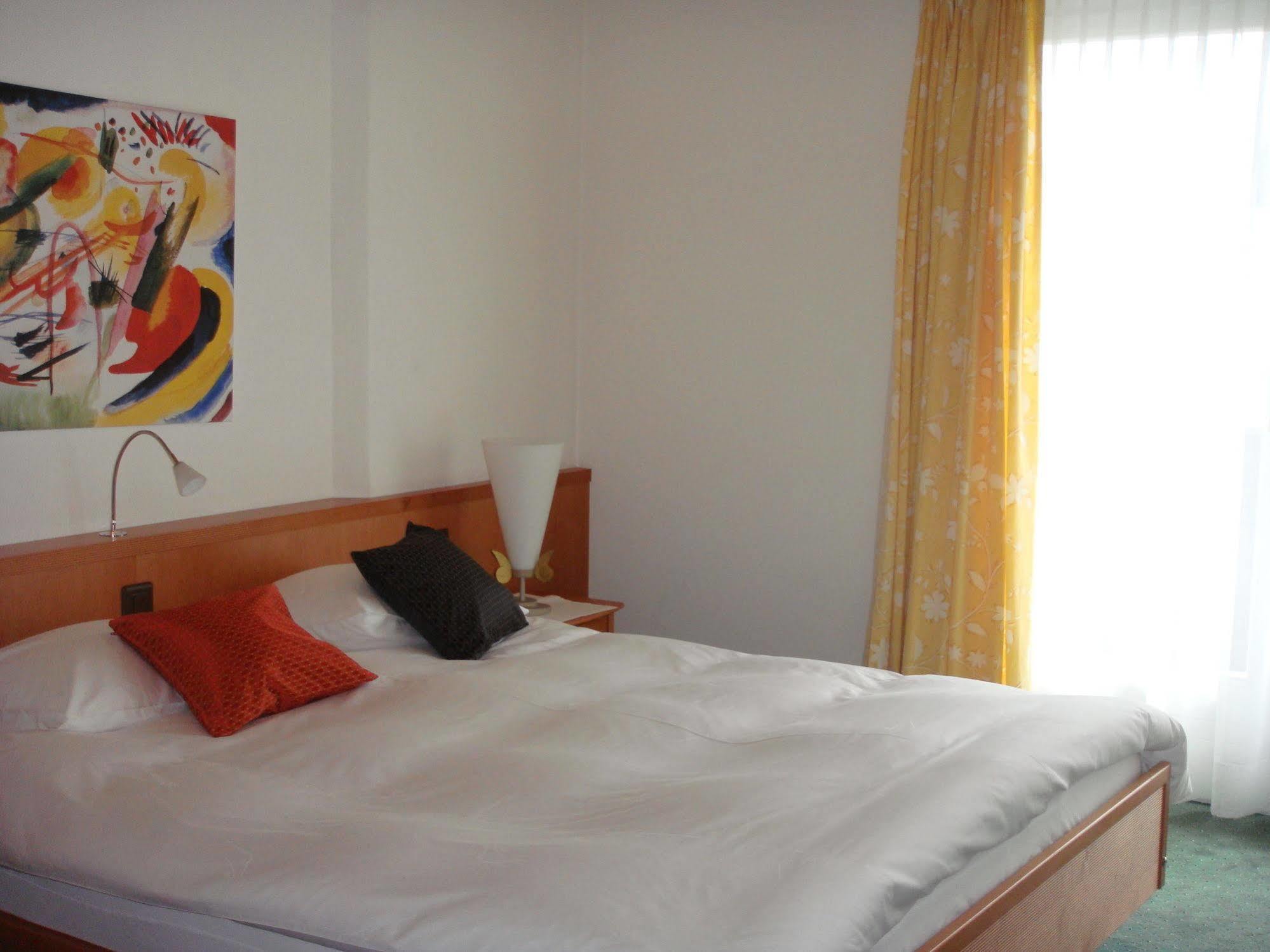 Schweizerhaus Swiss Quality Hotel Maloja Bagian luar foto